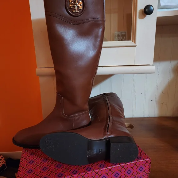 Poshmark tory burch best sale boots
